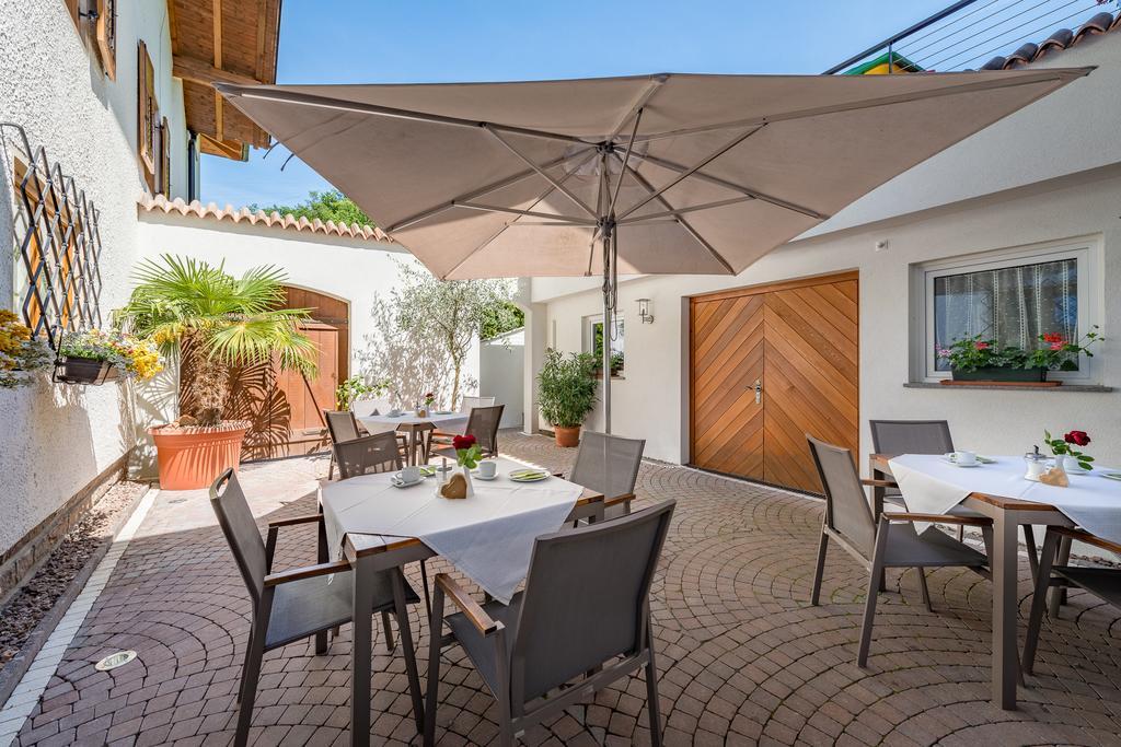 Pension Etschblick B&B Frangarto Exteriér fotografie